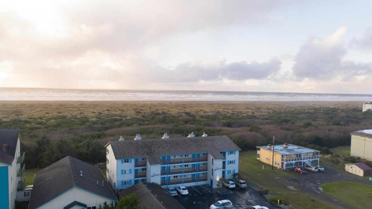 Aurora At Nautilus - Pet Friendly Oceanfront Condo オーシャン・ショアーズ エクステリア 写真