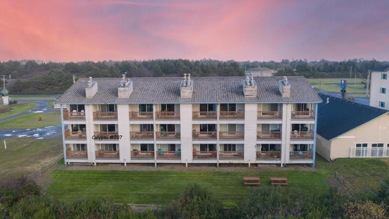 Aurora At Nautilus - Pet Friendly Oceanfront Condo オーシャン・ショアーズ エクステリア 写真